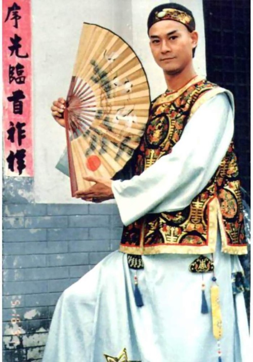 KRWqW7KnLA.jpg